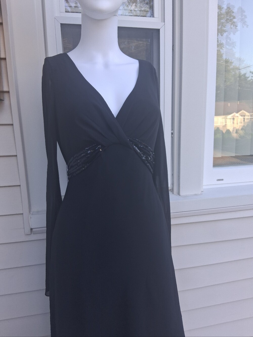 Liz Claiborne Black Long-Sleeve V-Neck Evening Gown with Beaded Waist